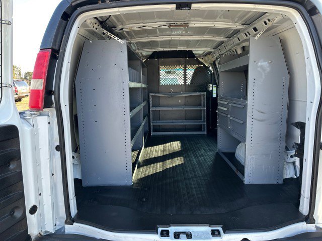 Used 2012 Chevrolet Express 2500 image 15