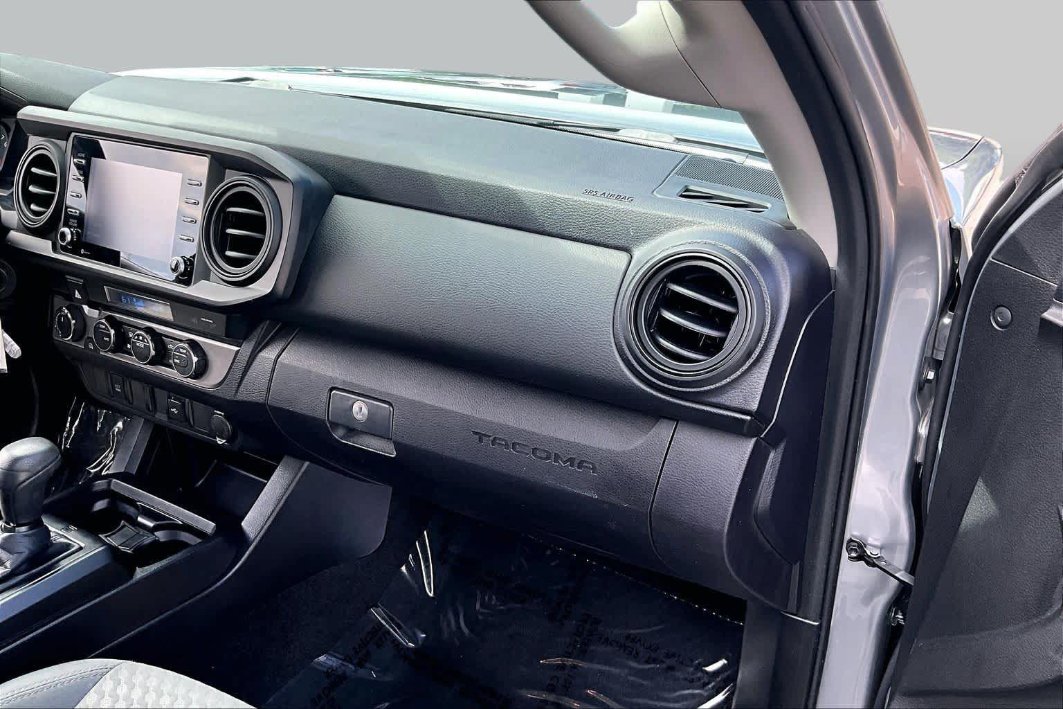 Used 2021 Toyota Tacoma SR AWD/4WD image 18