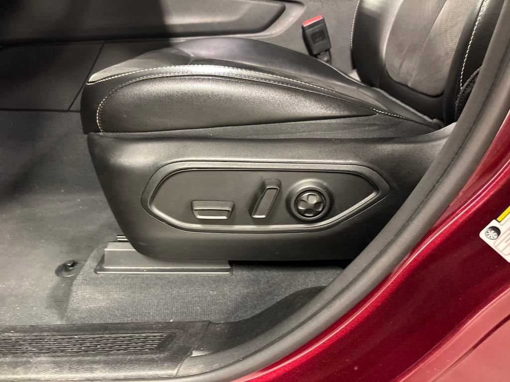 Used 2023 Jeep Grand Cherokee Altitude image 24