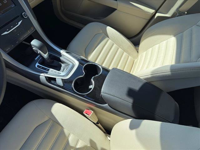 Used 2014 Ford Fusion SE FWD image 14
