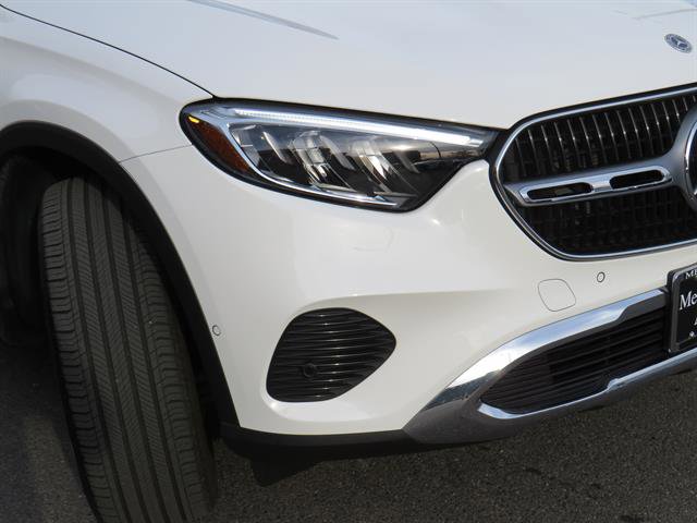 Used 2025 Mercedes-Benz GLC 300 4MATIC image 25