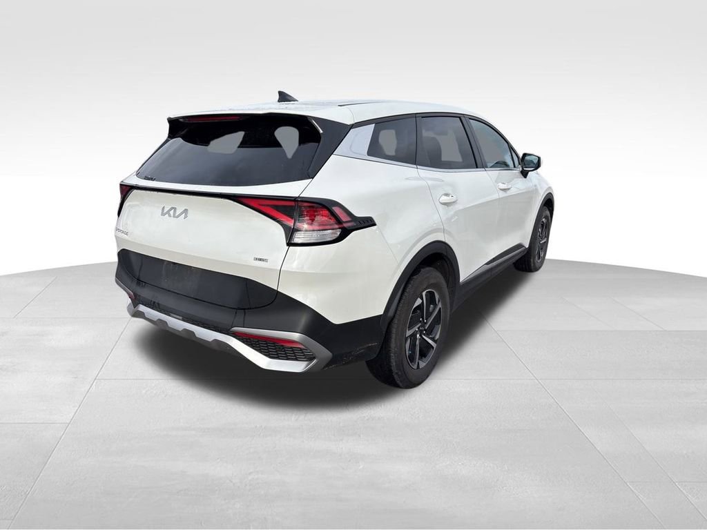 Certified 2023 Kia Sportage LX image 9