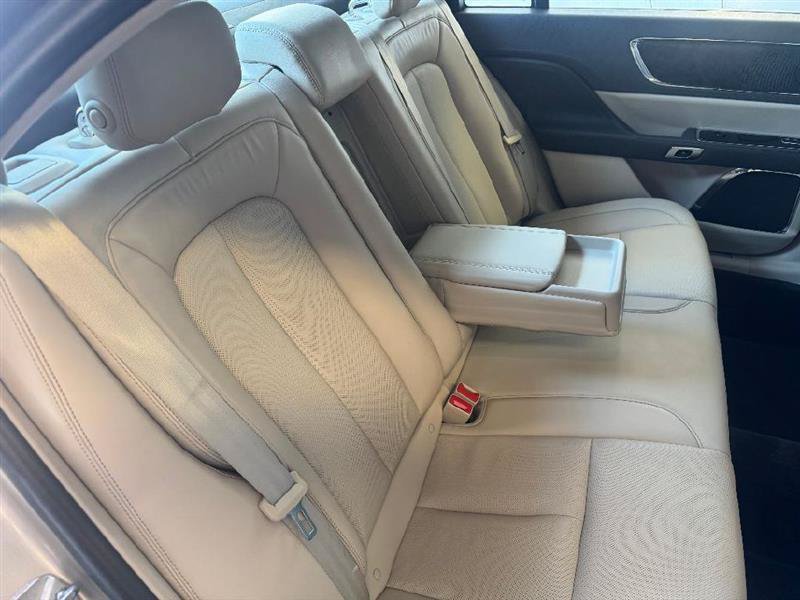 Used 2017 Lincoln Continental Reserve w/ Technology Package FWD image 30