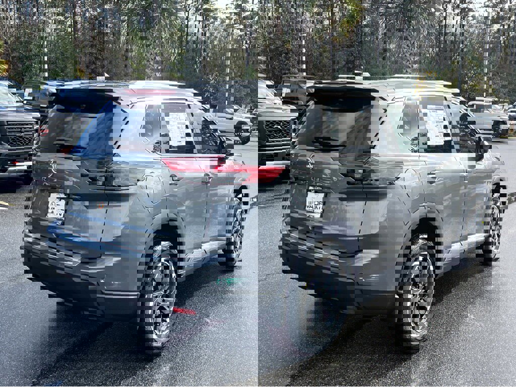 New 2025 Nissan Rogue SV image 6