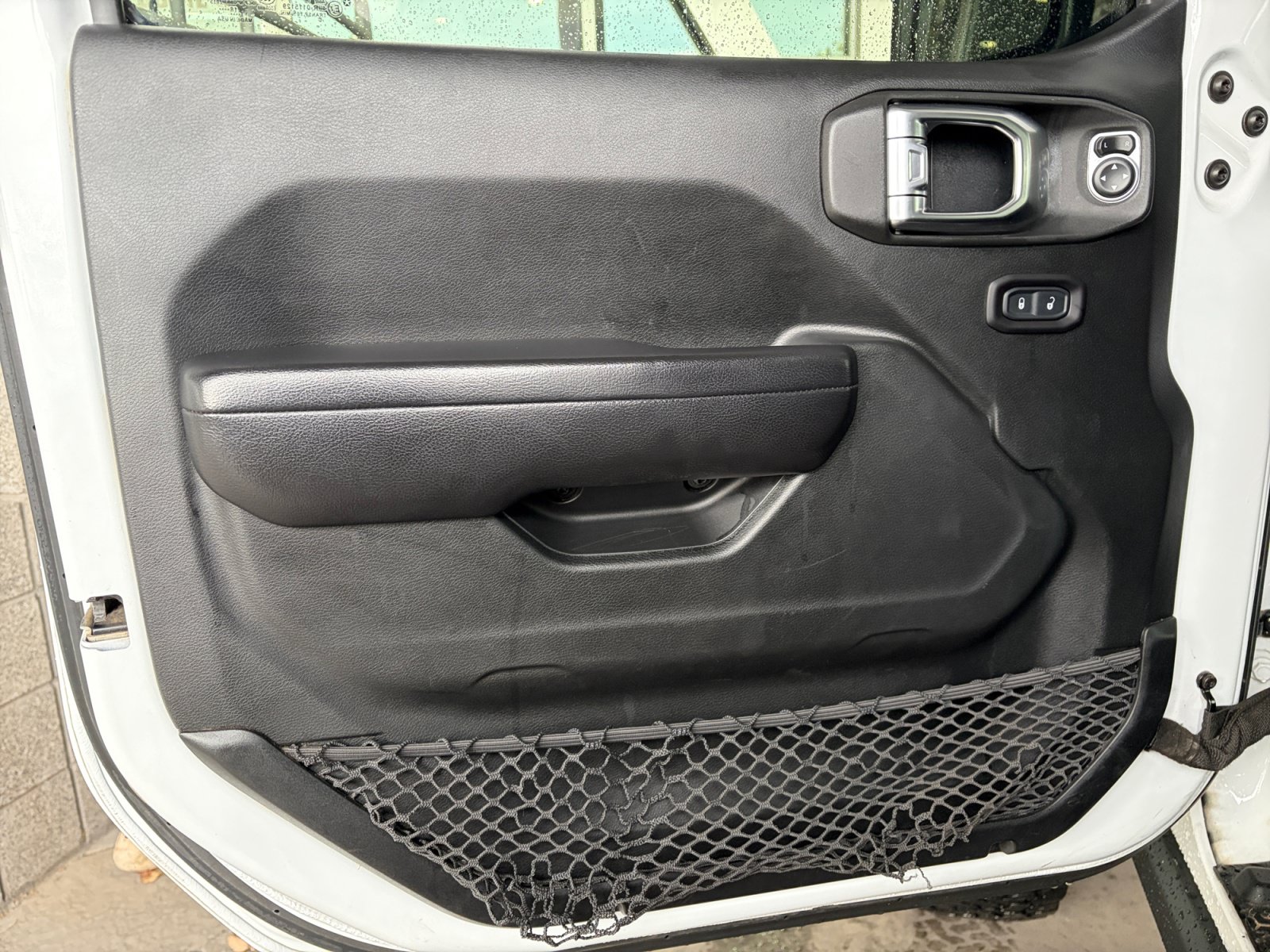 Used 2018 Jeep Wrangler Rubicon AWD/4WD image 9
