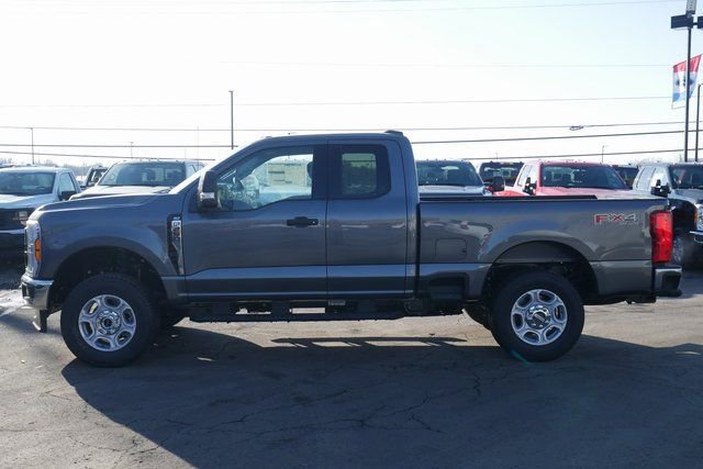 New 2026 Ford F250 XLT w/ FX4 Off-Road Package image 7