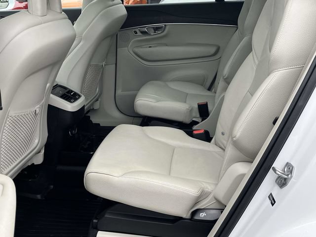 Used 2020 Volvo XC90 T6 Momentum w/ Protection Package Premier AWD/4WD image 16
