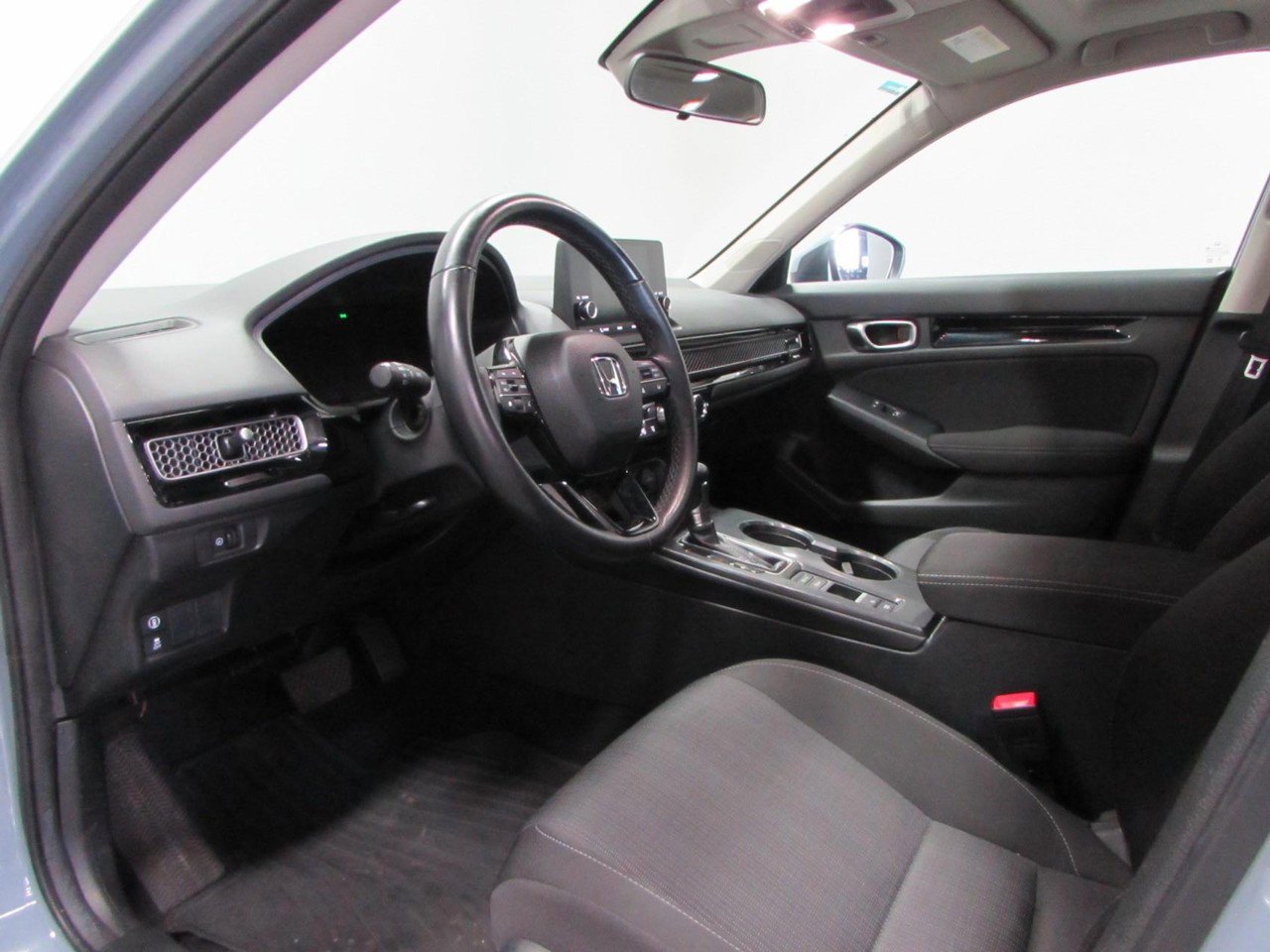 Used 2023 Honda Civic EX image 13