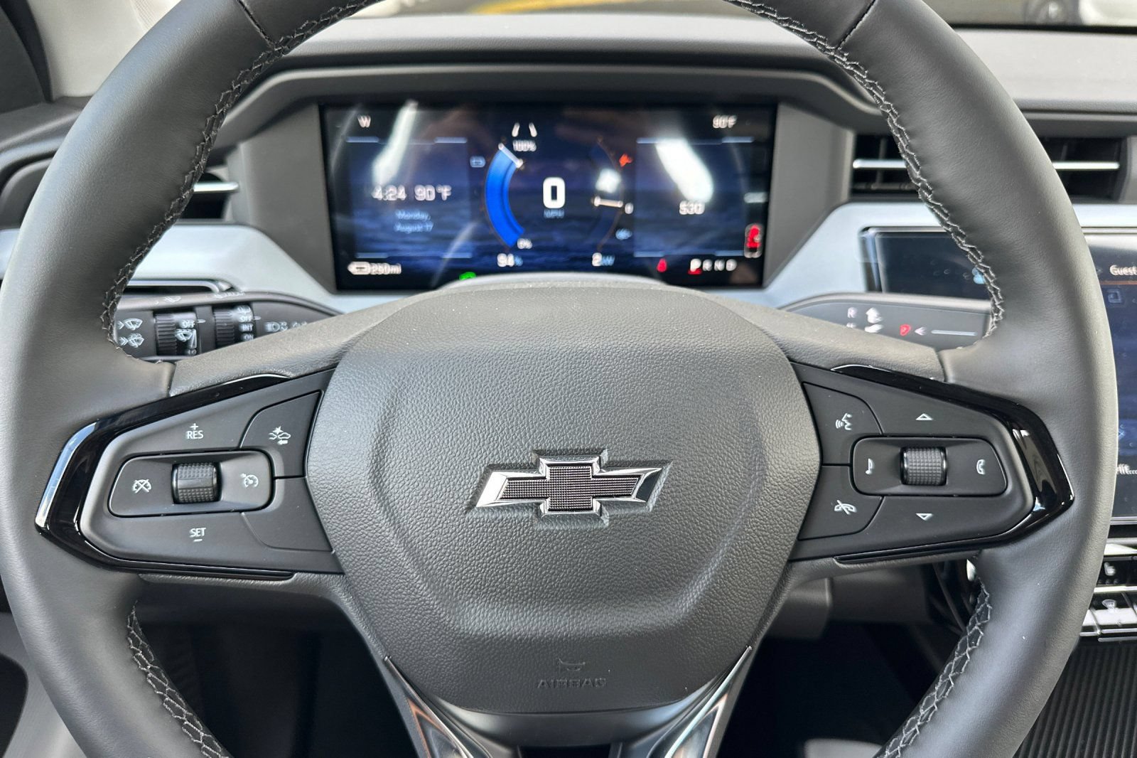 New 2027 Chevrolet Bolt LT w/ Comfort Package FWD image 21