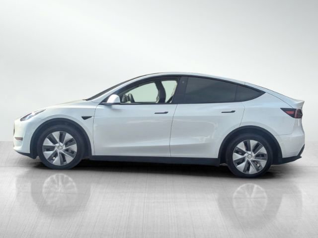 Used 2023 Tesla Model Y Long Range image 7