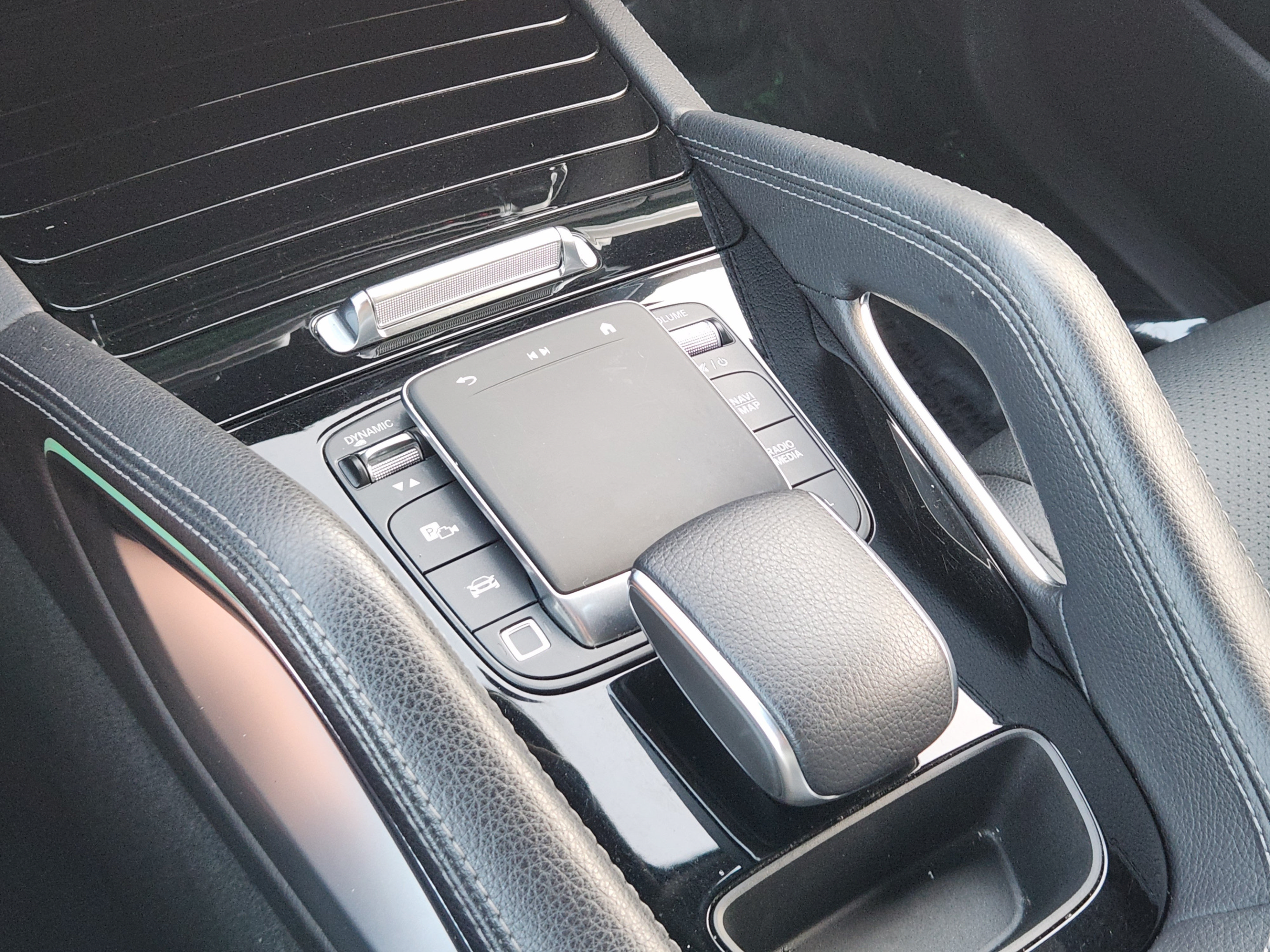 Used 2025 Mercedes-Benz GLE 350 4MATIC image 15
