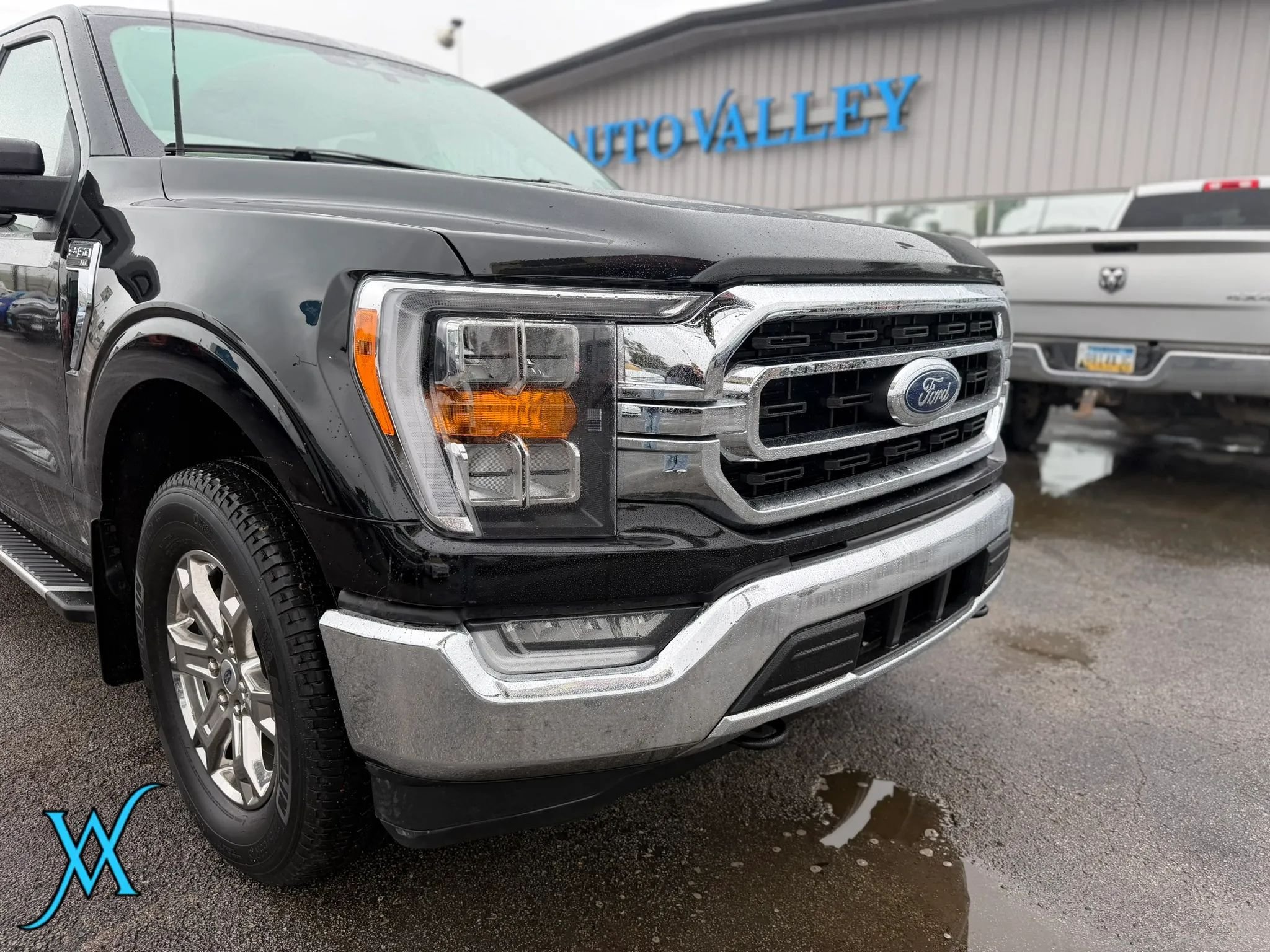 Used 2023 Ford F150 XLT w/ Equipment Group 302A High AWD/4WD image 10