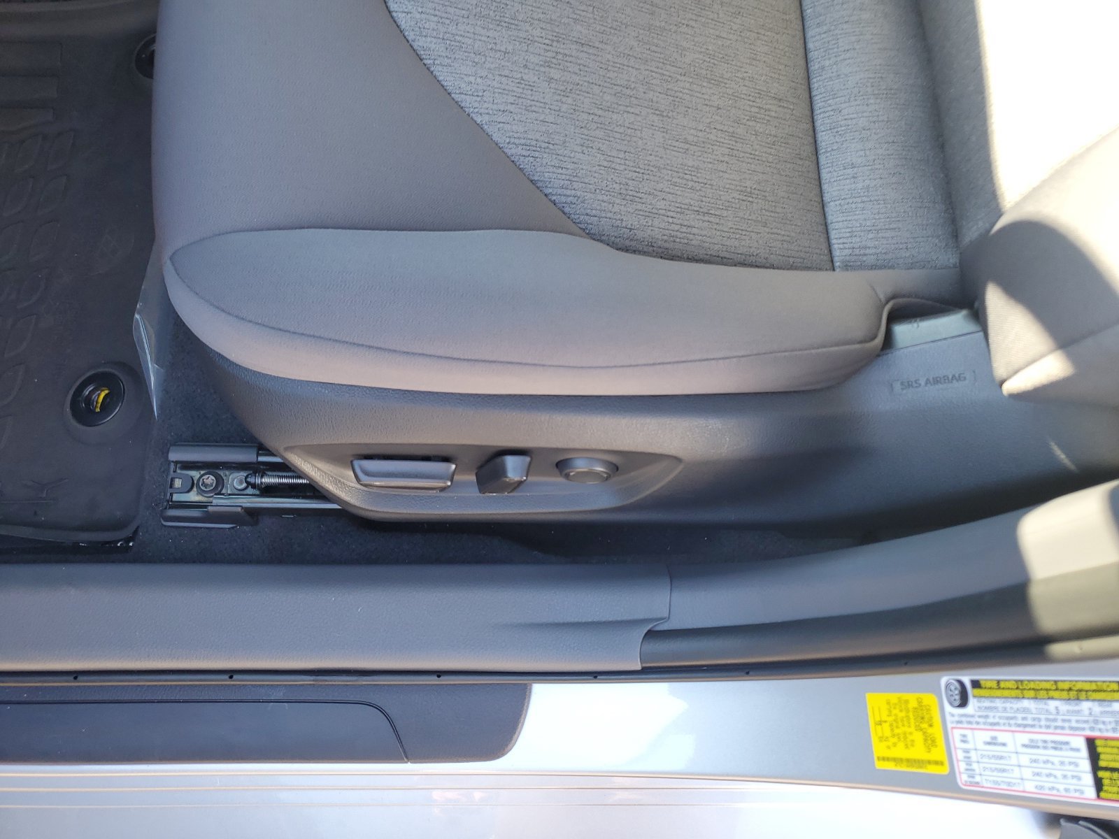 Used 2024 Toyota Camry LE FWD image 17