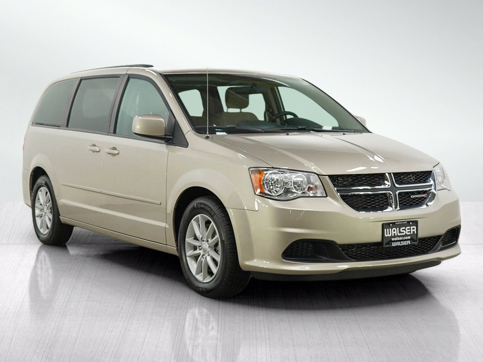 Used 2015 Dodge Grand Caravan SXT FWD image 7