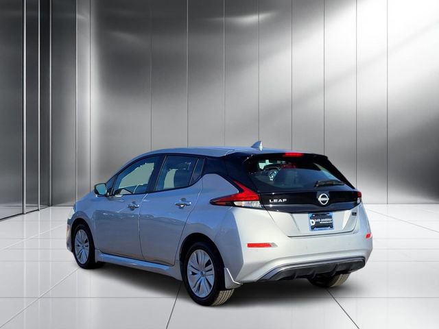 Used 2025 Nissan Leaf S image 26