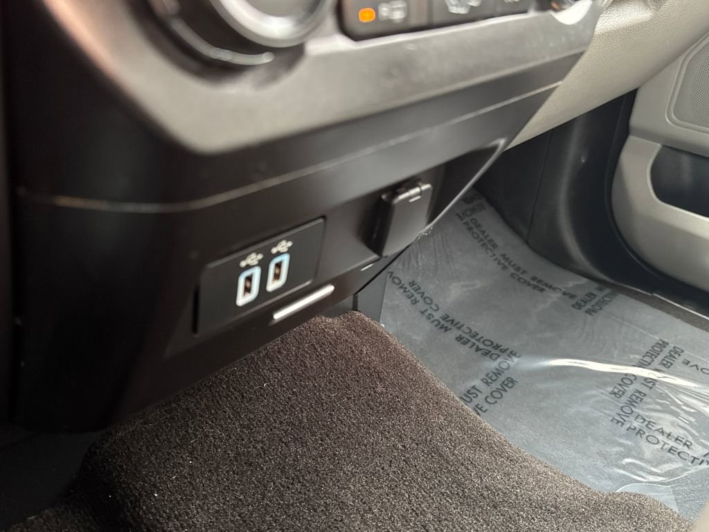 Used 2018 Ford F150 XLT w/ Equipment Group 302A Luxury image 22