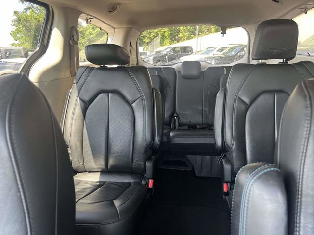 Used 2021 Chrysler Pacifica Touring-L FWD image 31