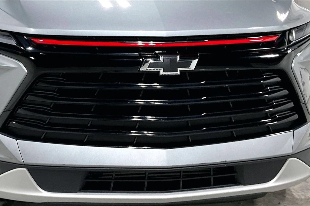 Used 2024 Chevrolet Blazer LT w/ Redline Edition FWD image 35