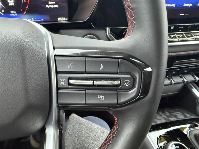 Used 2024 Chevrolet Colorado Z71 w/ Advanced Trailering Package image 33