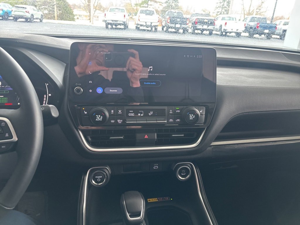 Used 2025 Toyota Grand Highlander AWD Hybrid image 15