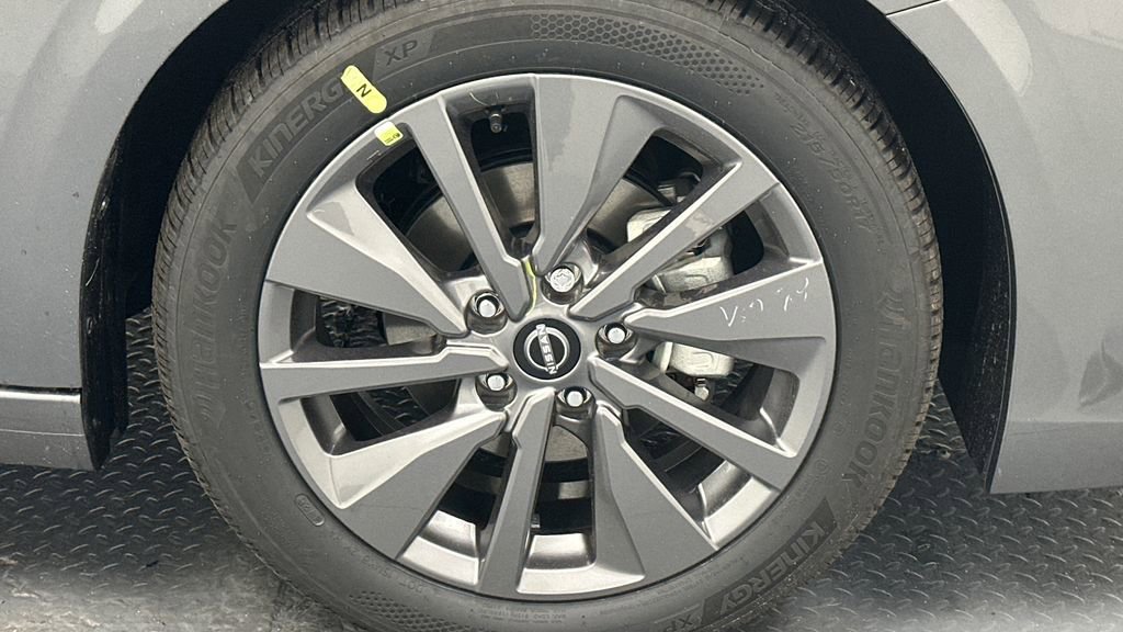 New 2026 Nissan Sentra SL w/ Floor Mat Package FWD image 21