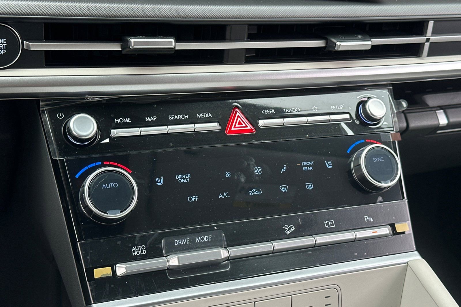 New 2026 Hyundai Santa Fe SEL image 21