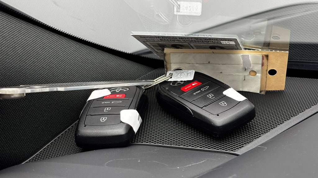 Used 2026 Toyota Crown AWD/4WD image 27