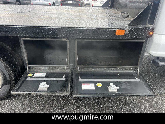 Used 2024 Ford F550 4x4 Regular Cab Super Duty w/ XL Chrome Package image 17