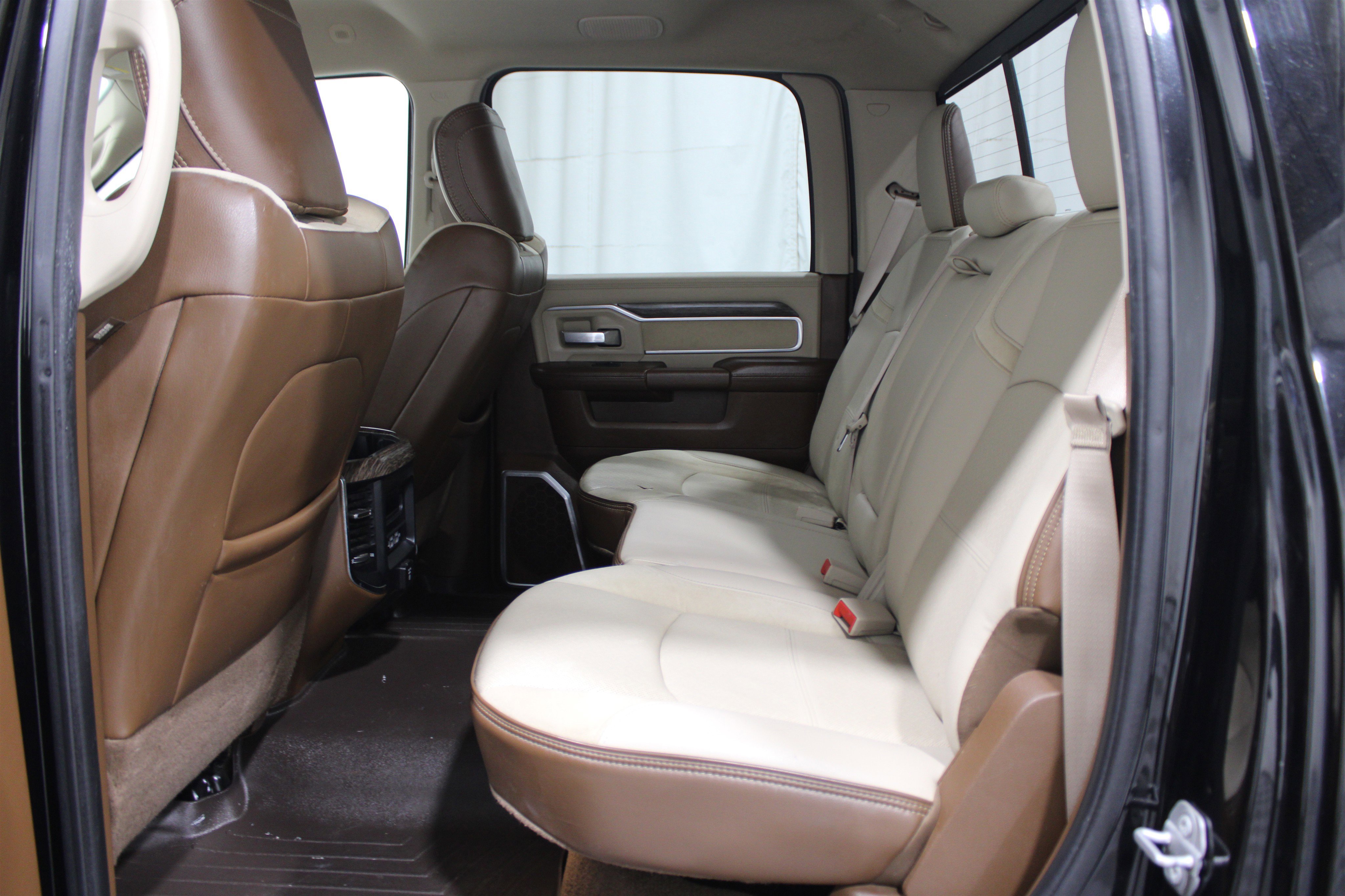 Used 2020 RAM 2500 Laramie image 22