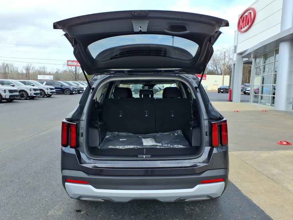 New 2026 Kia Sorento LX FWD image 10