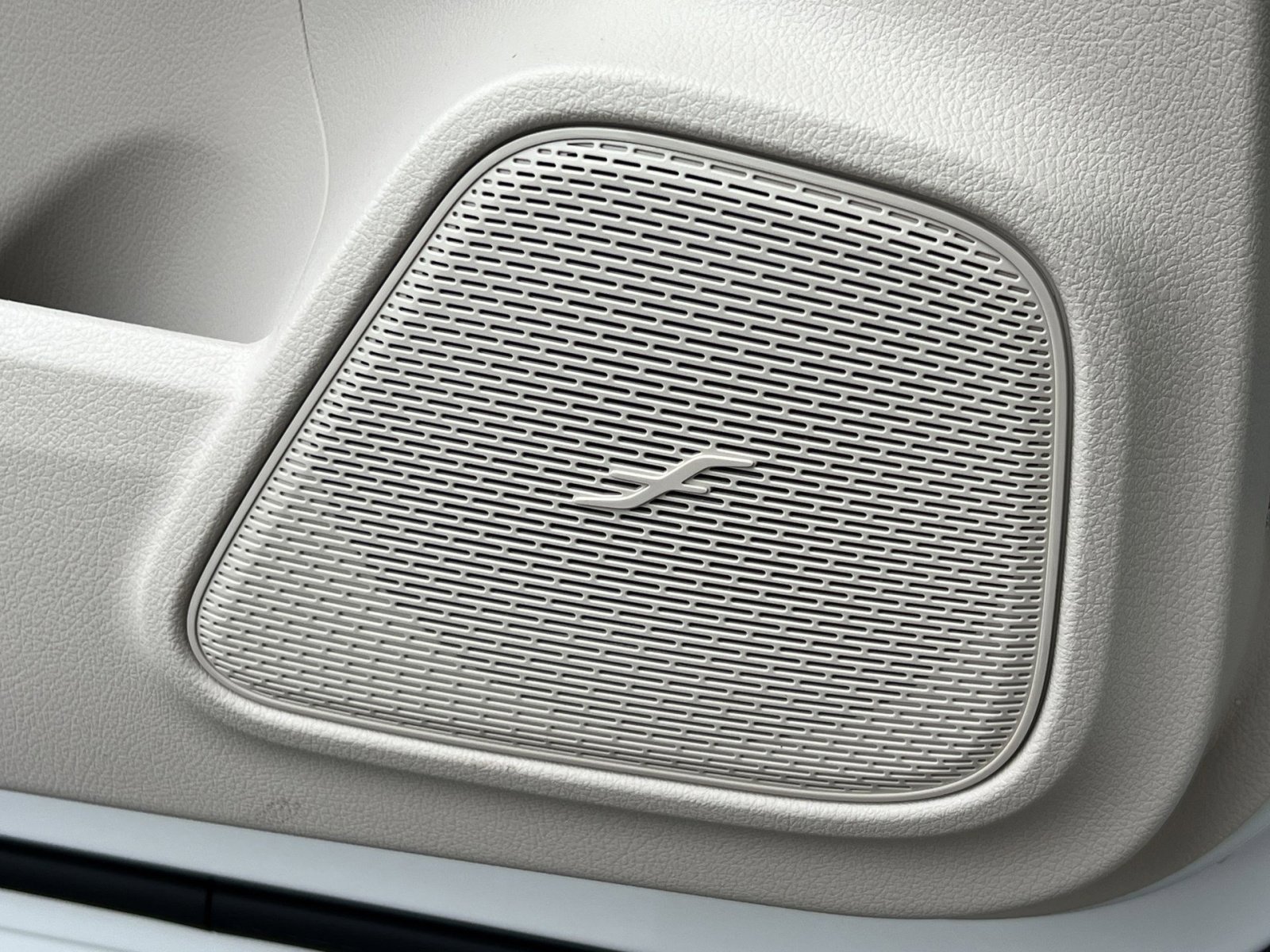 New 2026 Mercedes-Benz GLA 250 4MATIC image 34