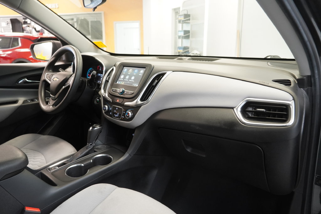 Used 2019 Chevrolet Equinox LS FWD image 37