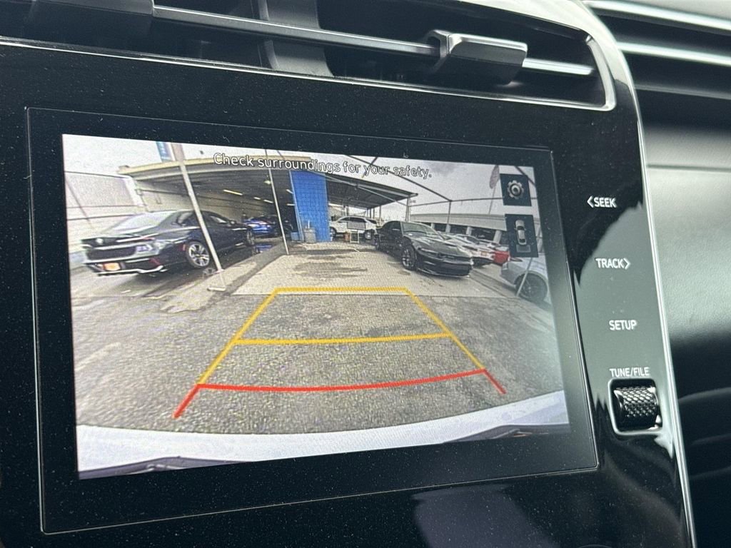 Used 2024 Hyundai Tucson SE image 12