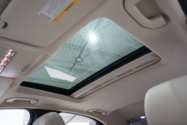 Used 2020 Mercedes-Benz C 300 Sedan image 18