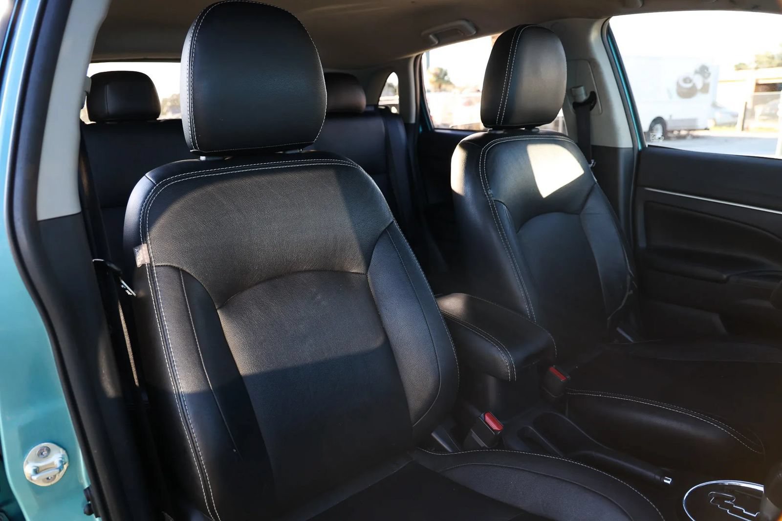 Used 2011 Mitsubishi Outlander Sport SE FWD image 23