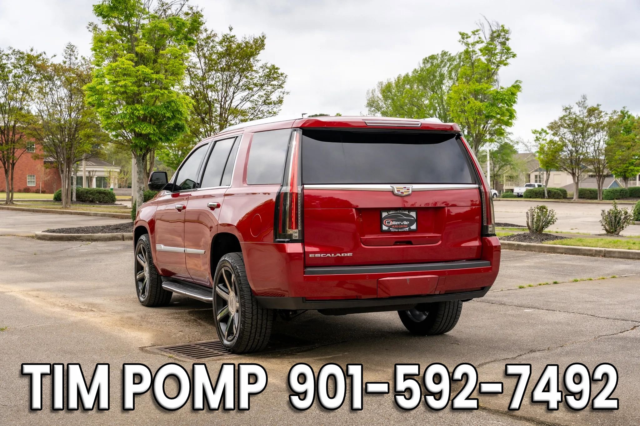 Used 2015 Cadillac Escalade Luxury AWD/4WD image 7