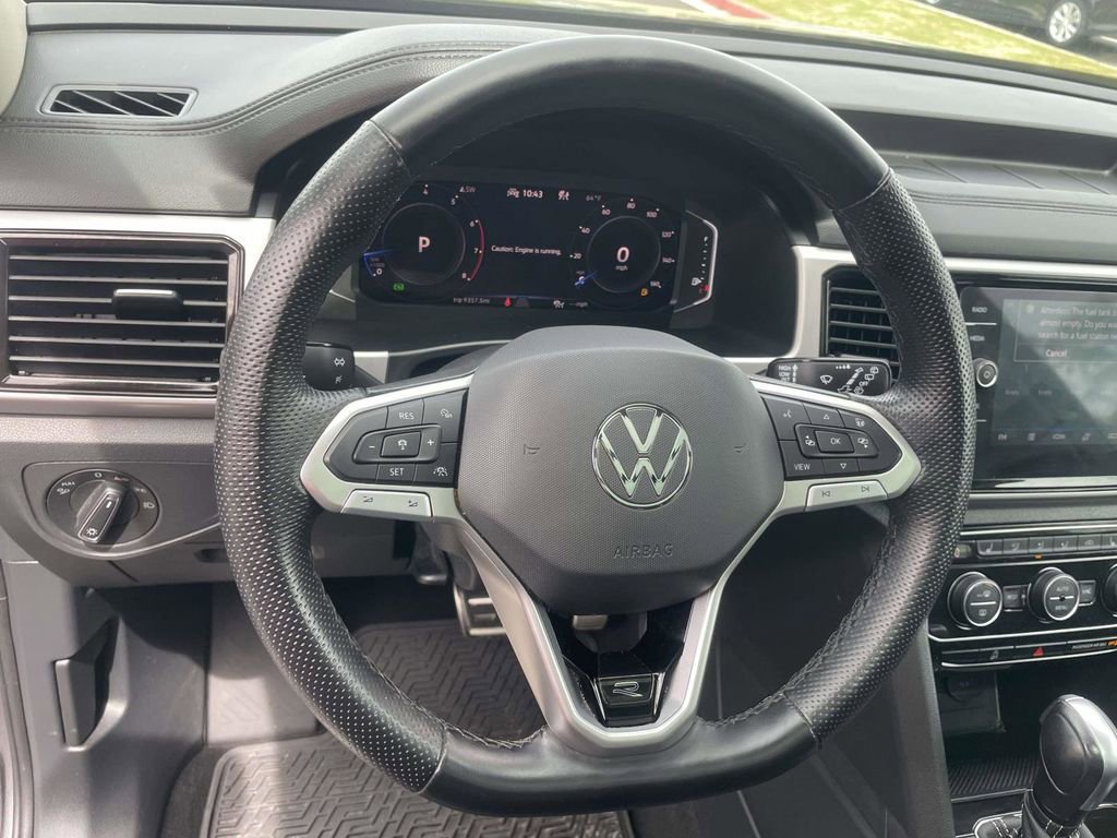 Used 2023 Volkswagen Atlas SEL R-Line AWD/4WD image 14