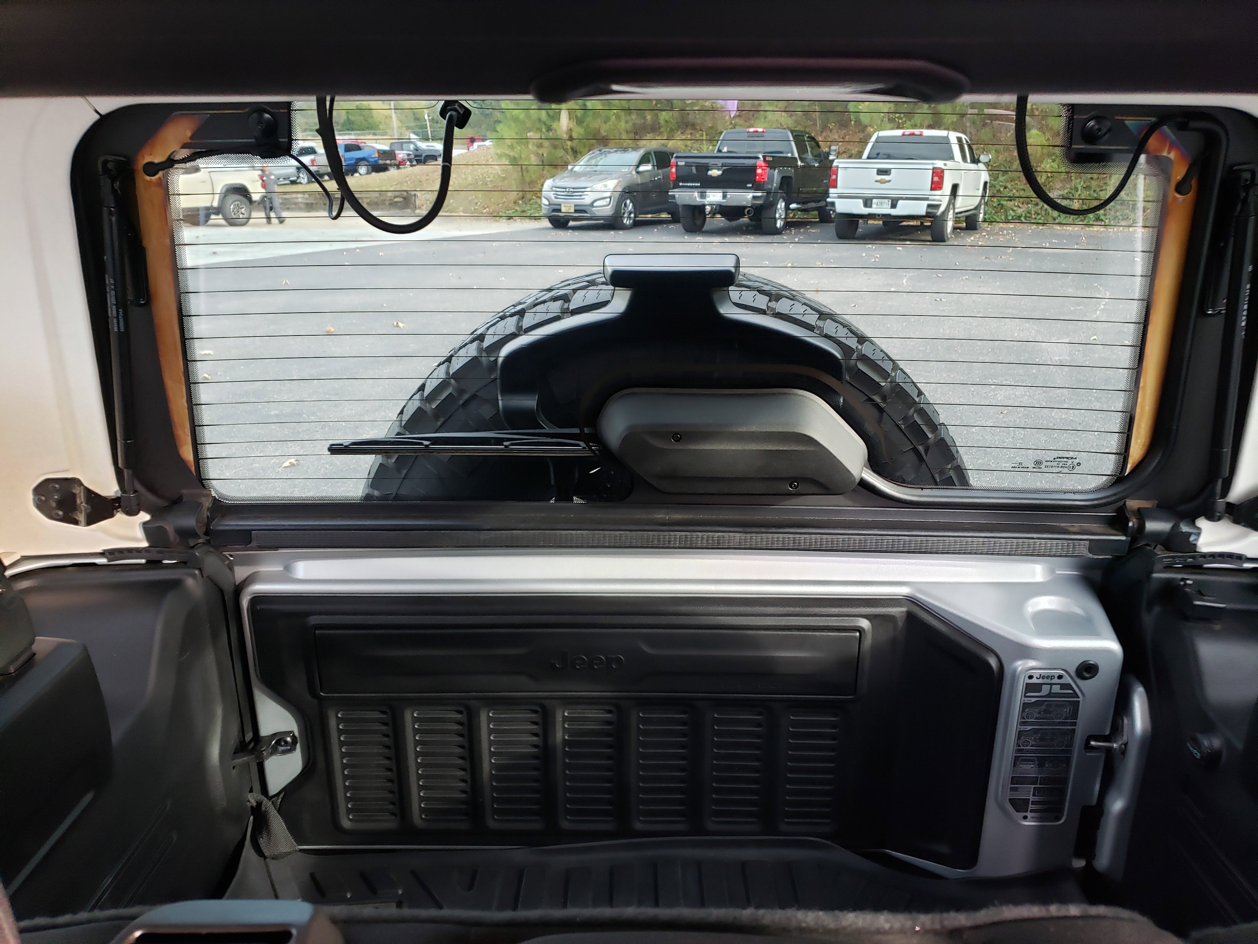 Used 2023 Jeep Wrangler Unlimited Sport image 39