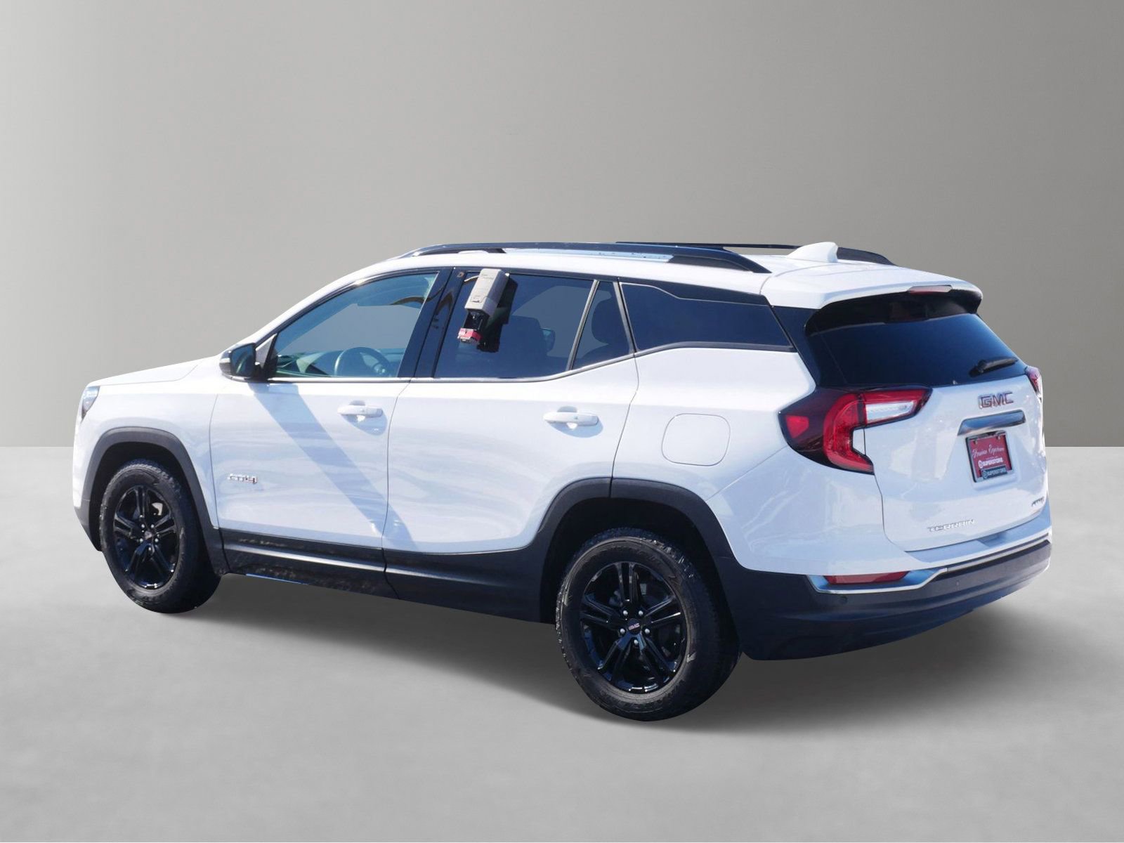 Used 2022 GMC Terrain AT4 w/ Infotainment Package II image 5