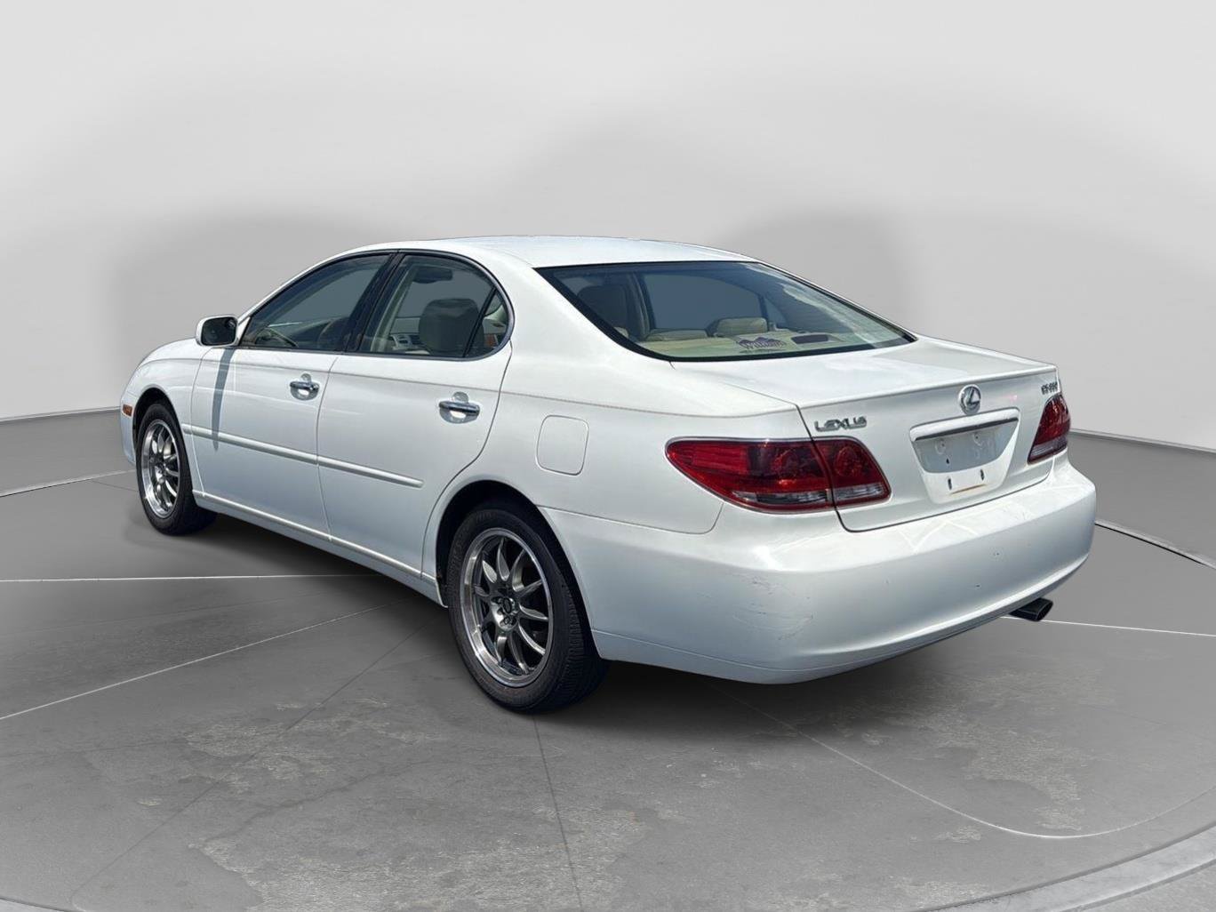 Used 2005 Lexus ES 330 FWD image 3