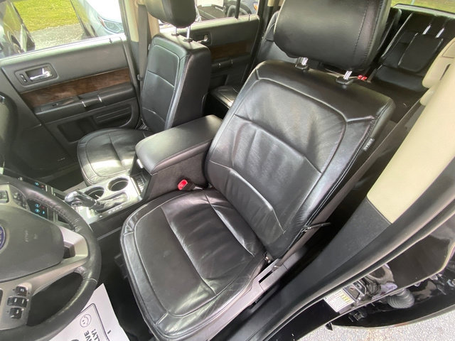 Used 2019 Ford Flex Limited image 14