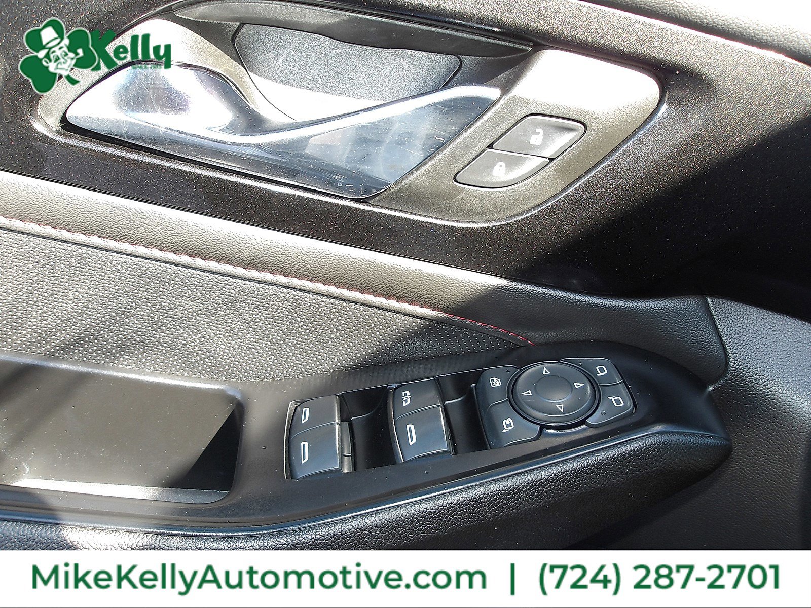 Used 2023 Chevrolet Traverse RS w/ LPO, Floor Liner Package FWD image 17