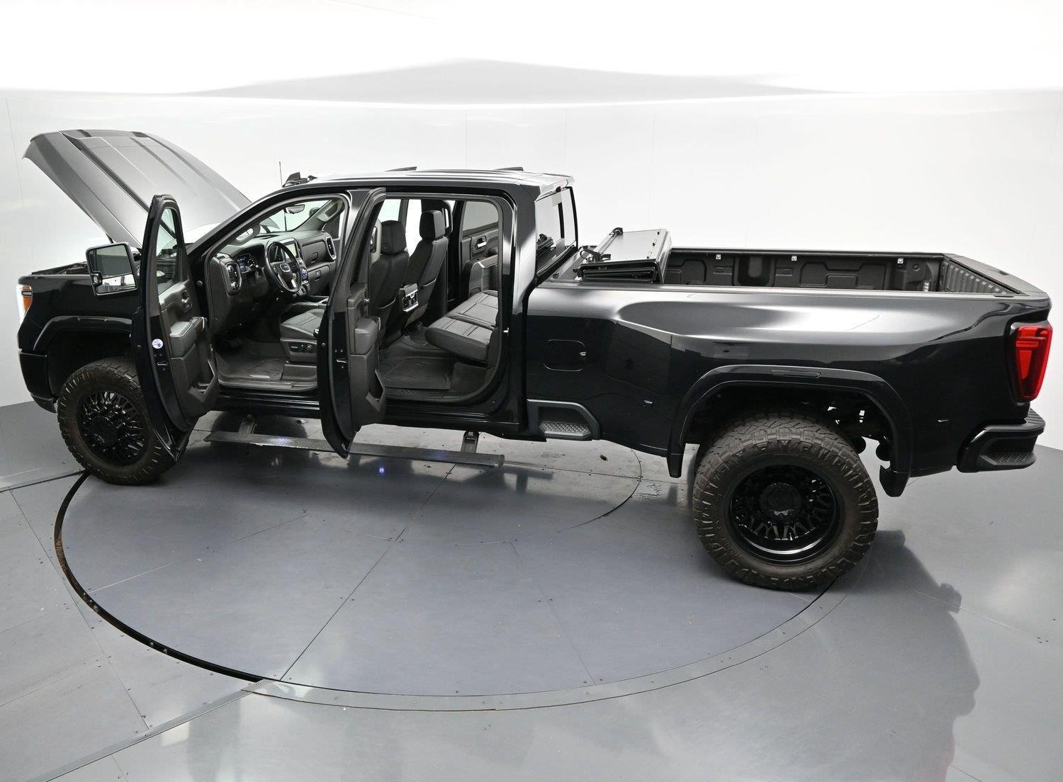 Used 2022 GMC Sierra 3500 Denali w/ Denali Ultimate Package AWD/4WD image 46