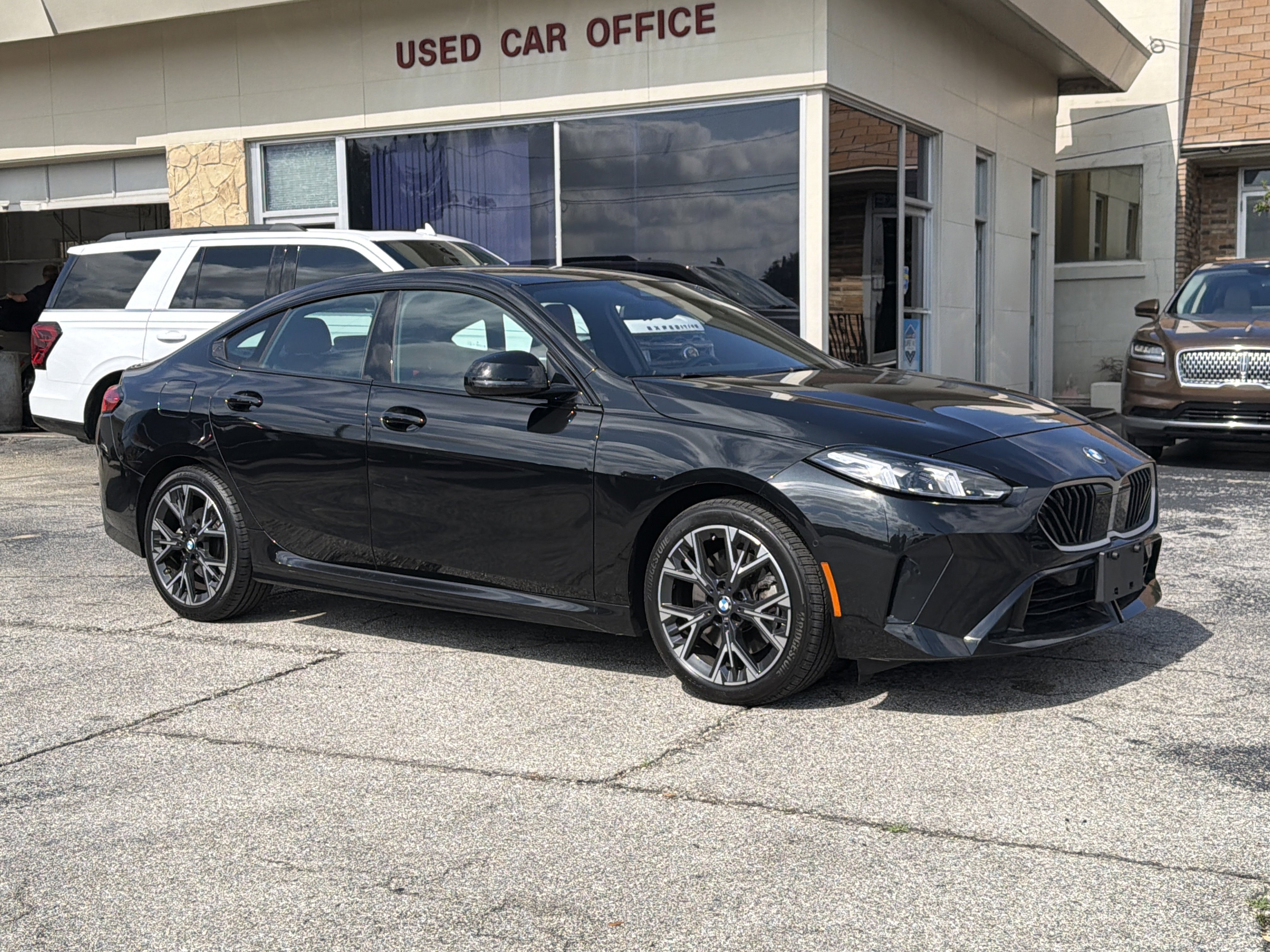 Used 2025 BMW 228i xDrive AWD/4WD image 1