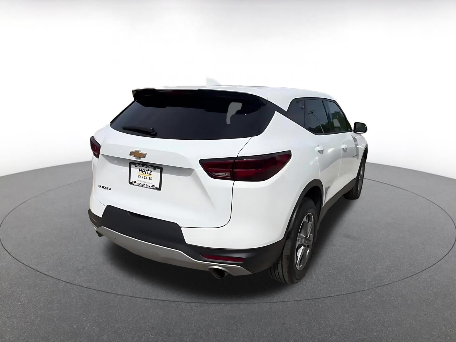 Used 2025 Chevrolet Blazer LT FWD image 14