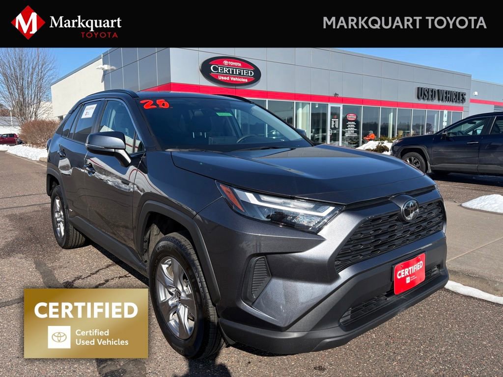 Certified 2025 Toyota RAV4 XLE AWD/4WD image 1