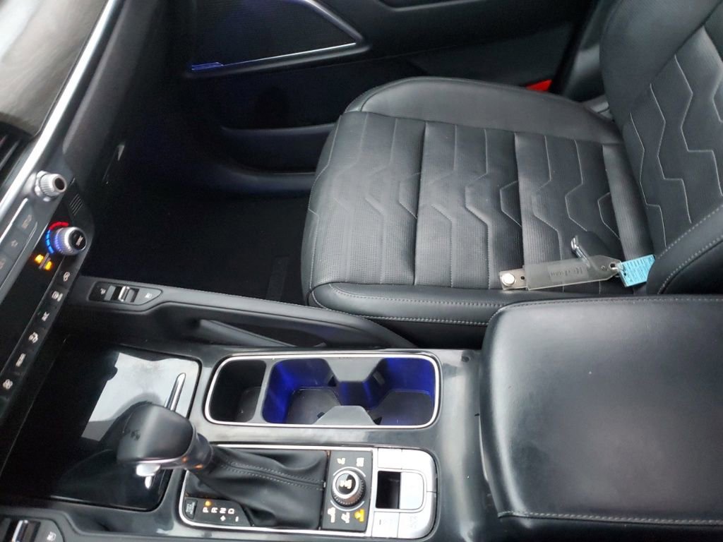 Used 2020 Kia Telluride SX w/ SX Prestige Package image 24