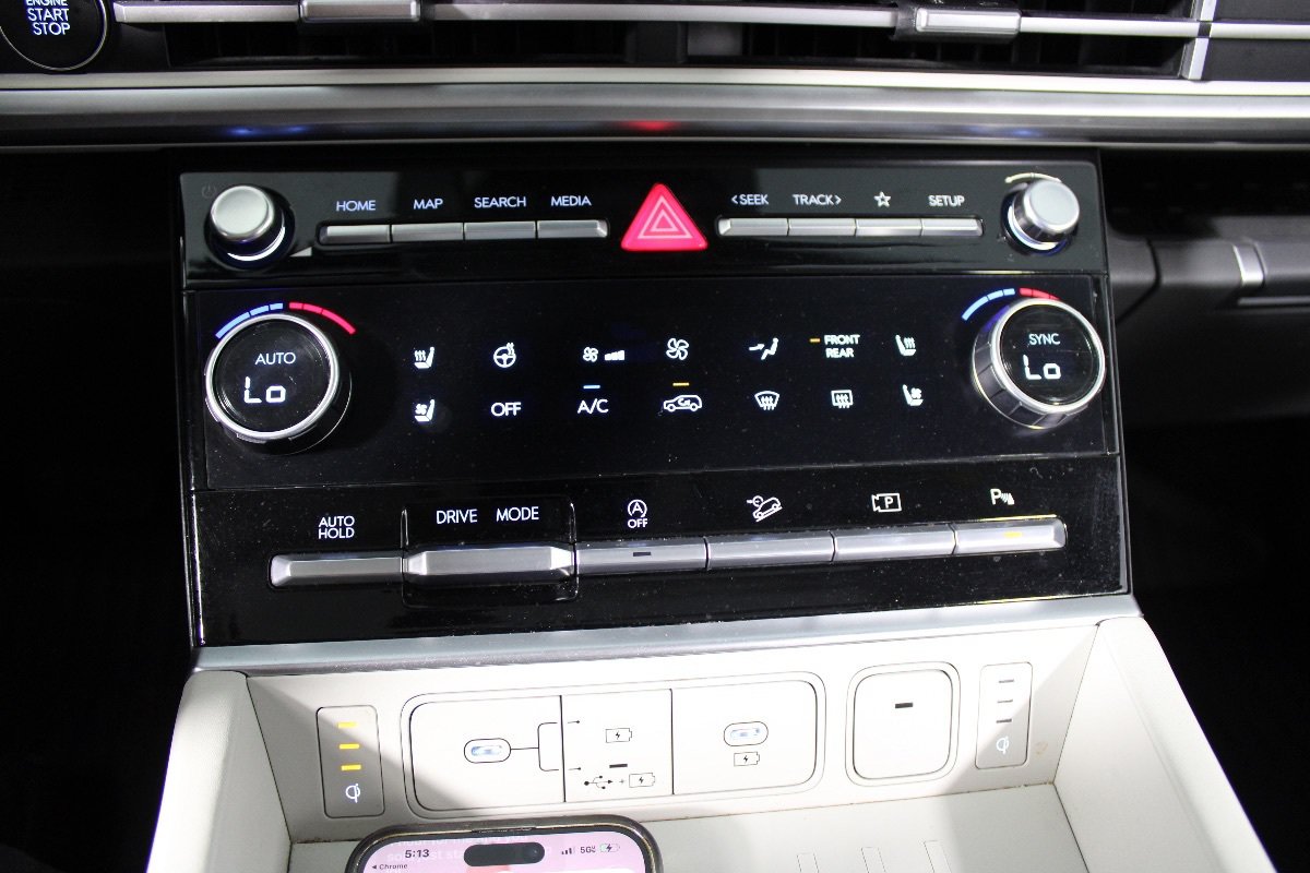 Used 2025 Hyundai Santa Fe Calligraphy FWD image 31