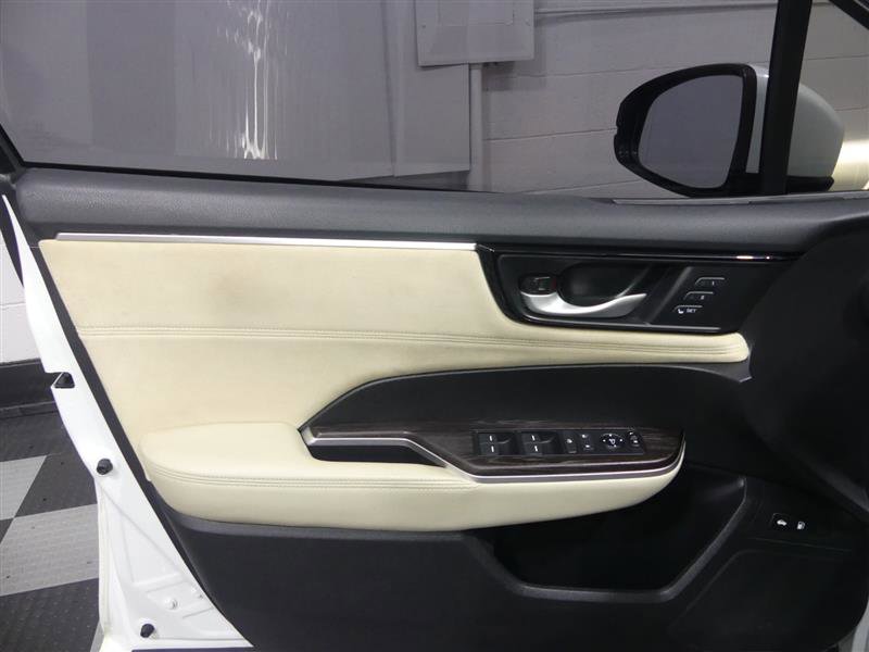 Used 2018 Honda Clarity Touring image 17