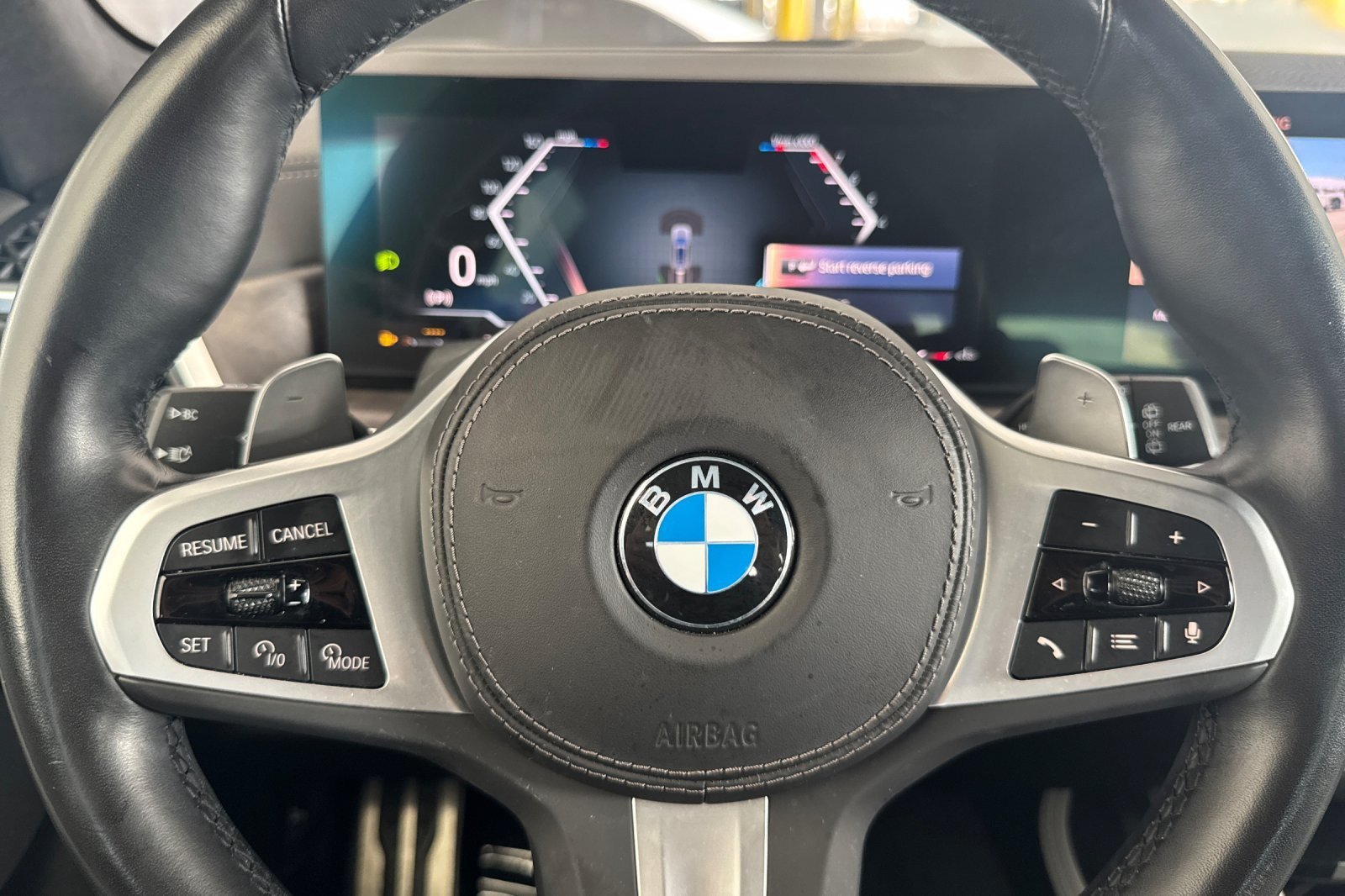 Used 2023 BMW X7 xDrive40i w/ M Sport Package AWD/4WD image 24